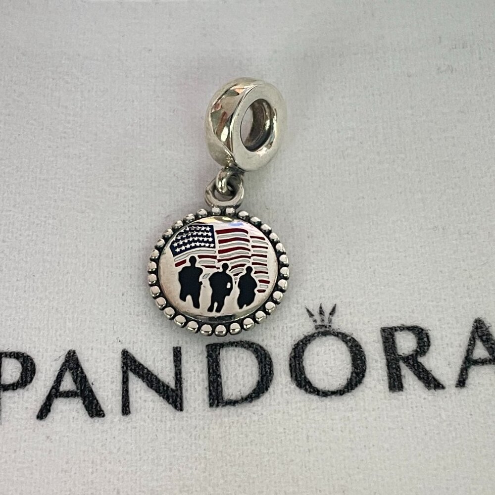 Pandora U.S. Army's Exclusive Charm
